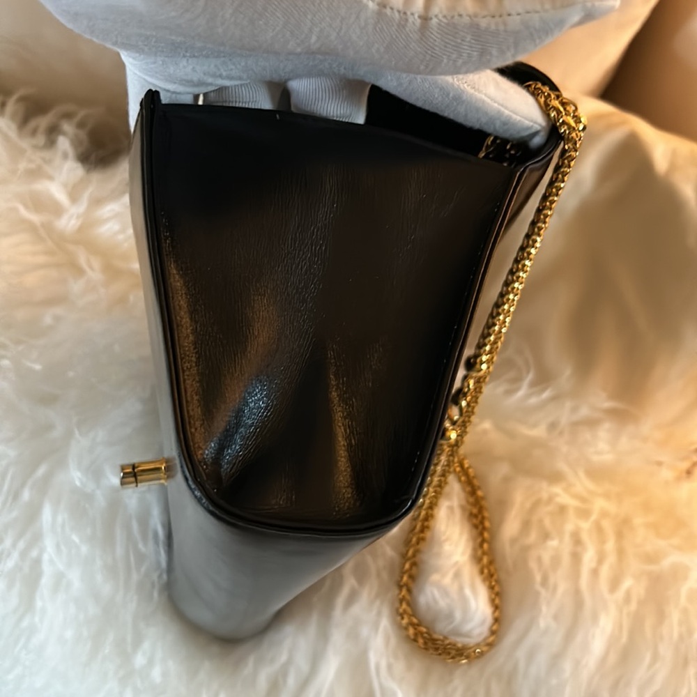 π₯π₯π₯Bally Handbag π₯π₯π₯π₯ - Picture 5 of 16